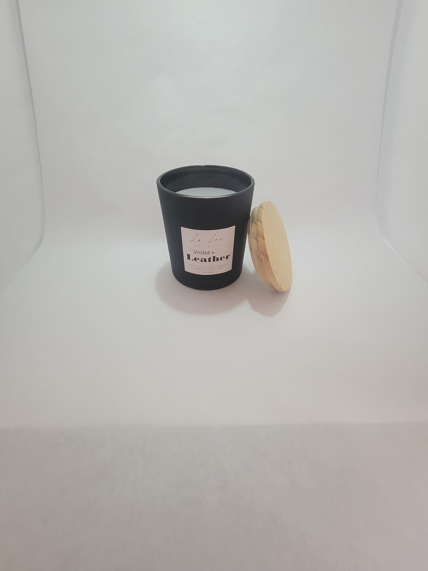 VIOLET+LEATHER 10 OZ CANDLE